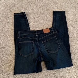 Able the skinny darker wash Size 27